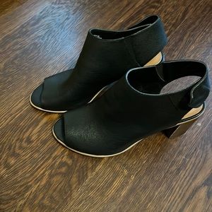 Steve Madden high heels lightly used